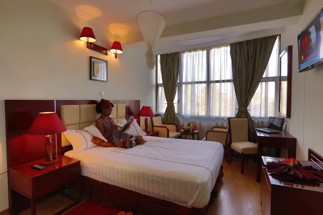 Rahnile Hotel 바히르 다르 외부 사진
